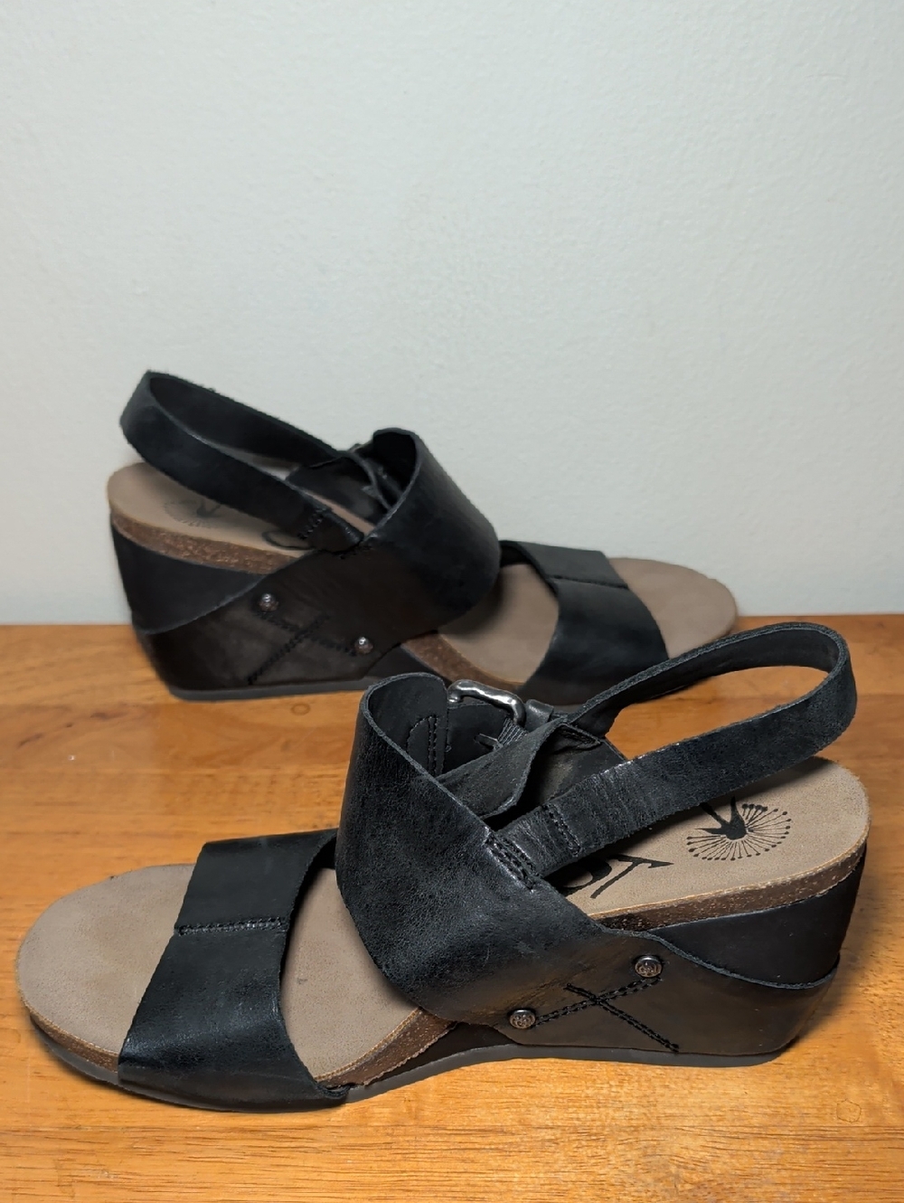 OTBT Overnight Black Leather Slingback Wedge Sandals Summer Preppy Womens Size 9 - Picture 6 of 8